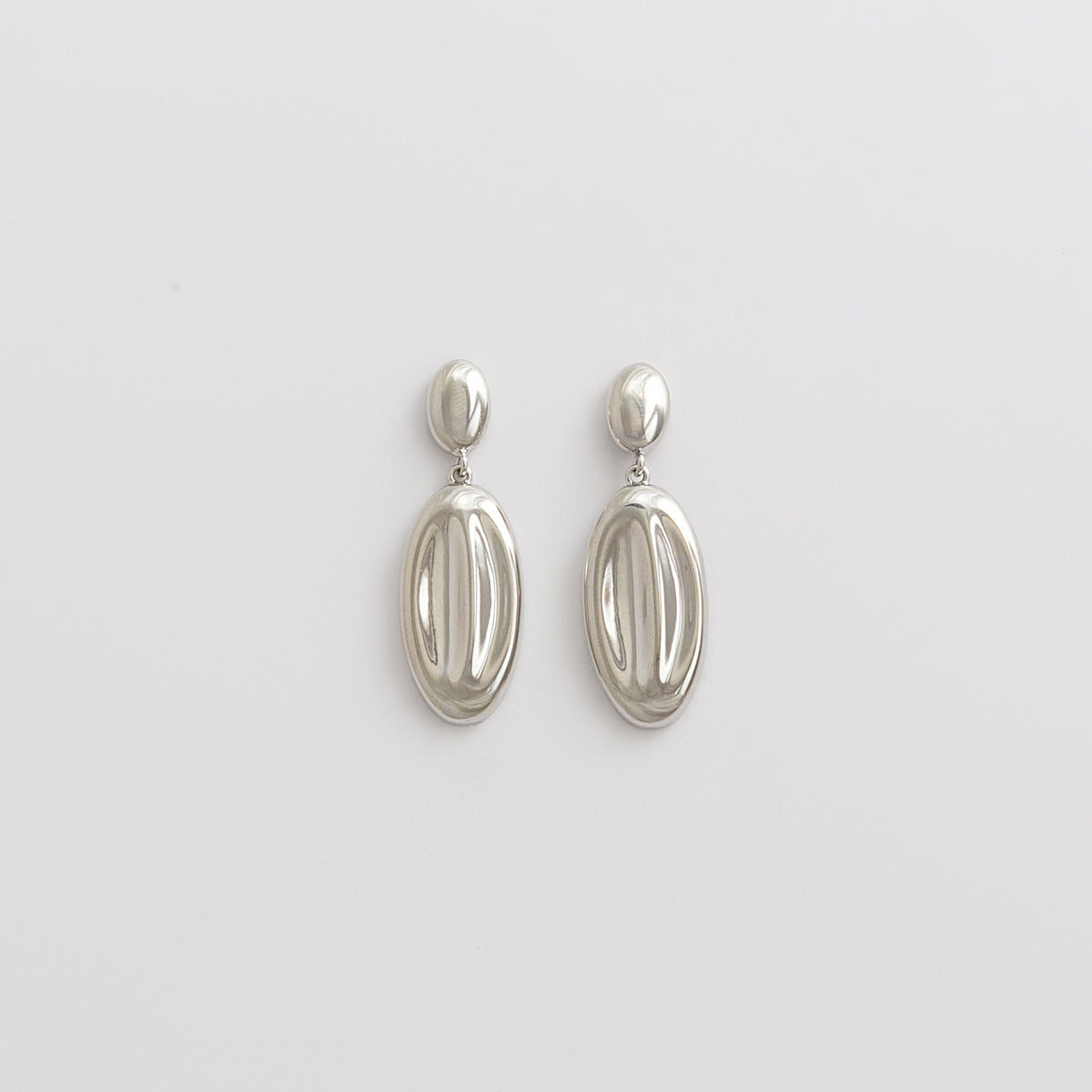 Curated Chunky Oval Drop Earrings