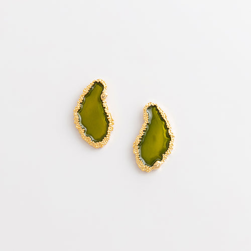 Curated 18K Gold Plated Drip Enamel Agate-Shaped Stud Earrings