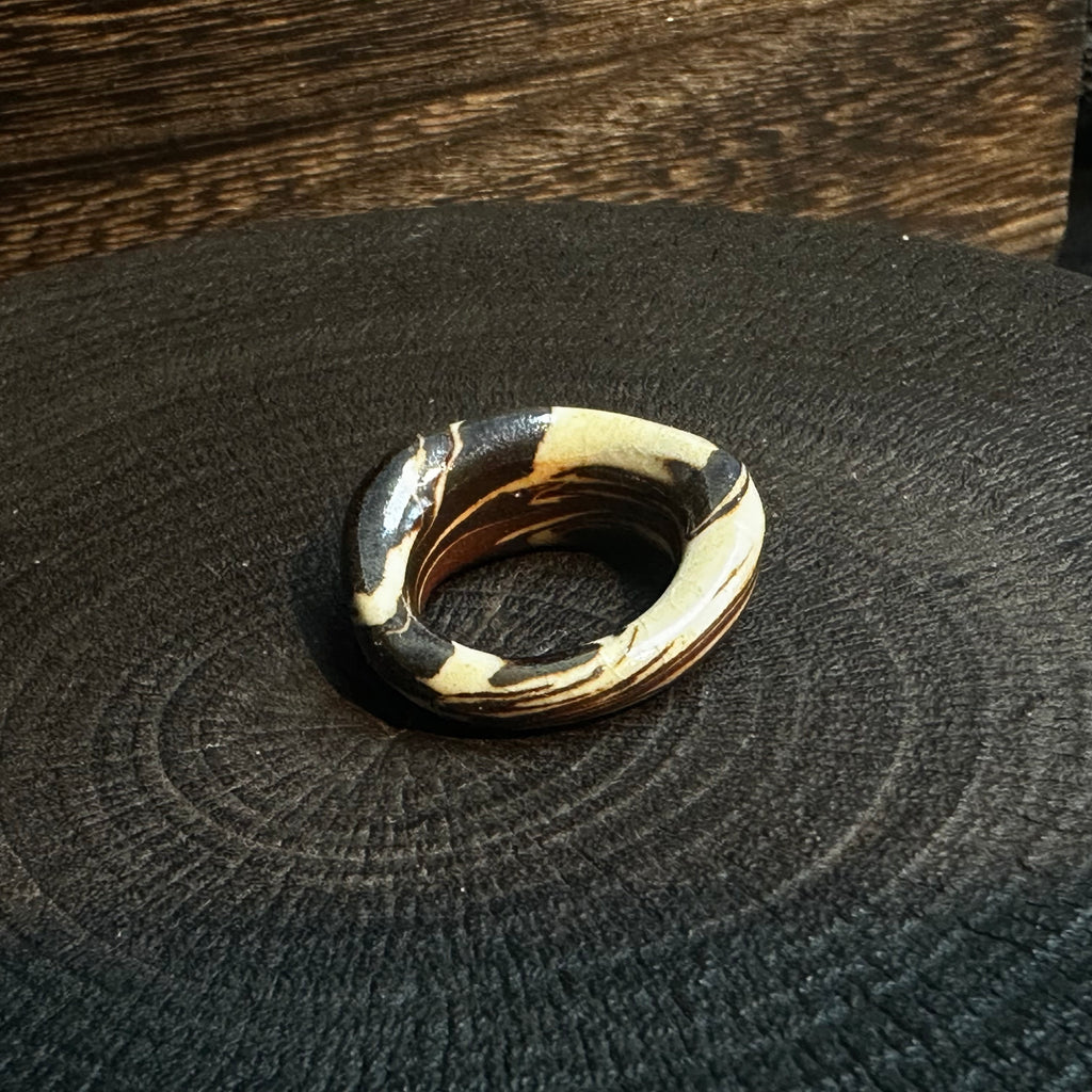 Artisan Nerikomi Ceramic Ring – Ink & Ivory Flow, Sculptural Band