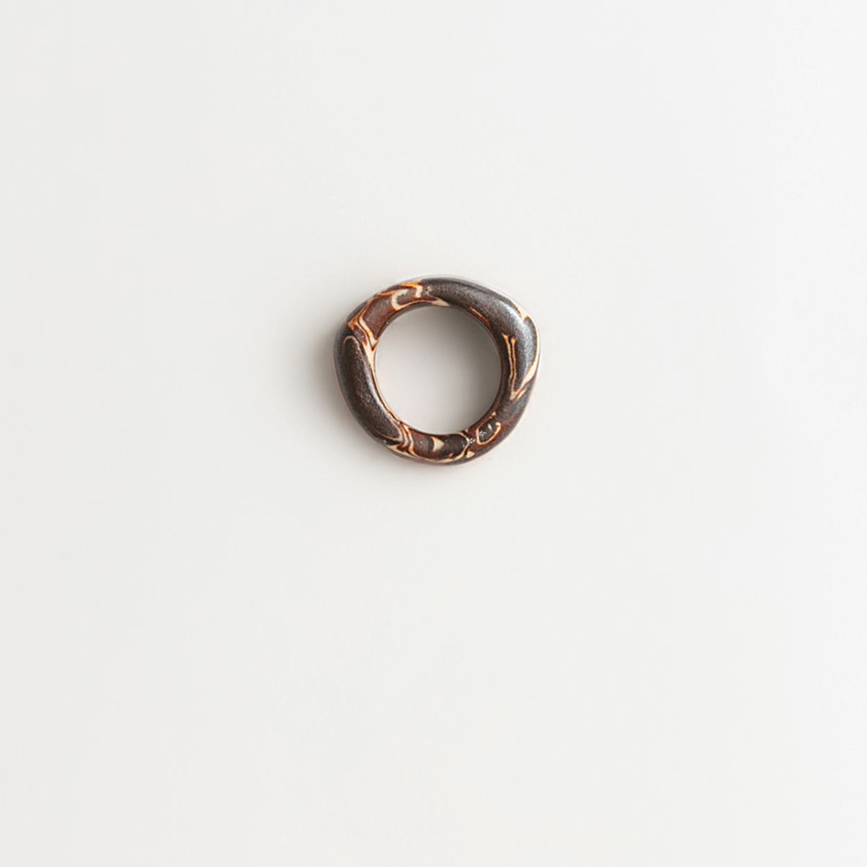 Artisan Nerikomi Ceramic Ring – Ink & Ivory Flow, Sculptural Band