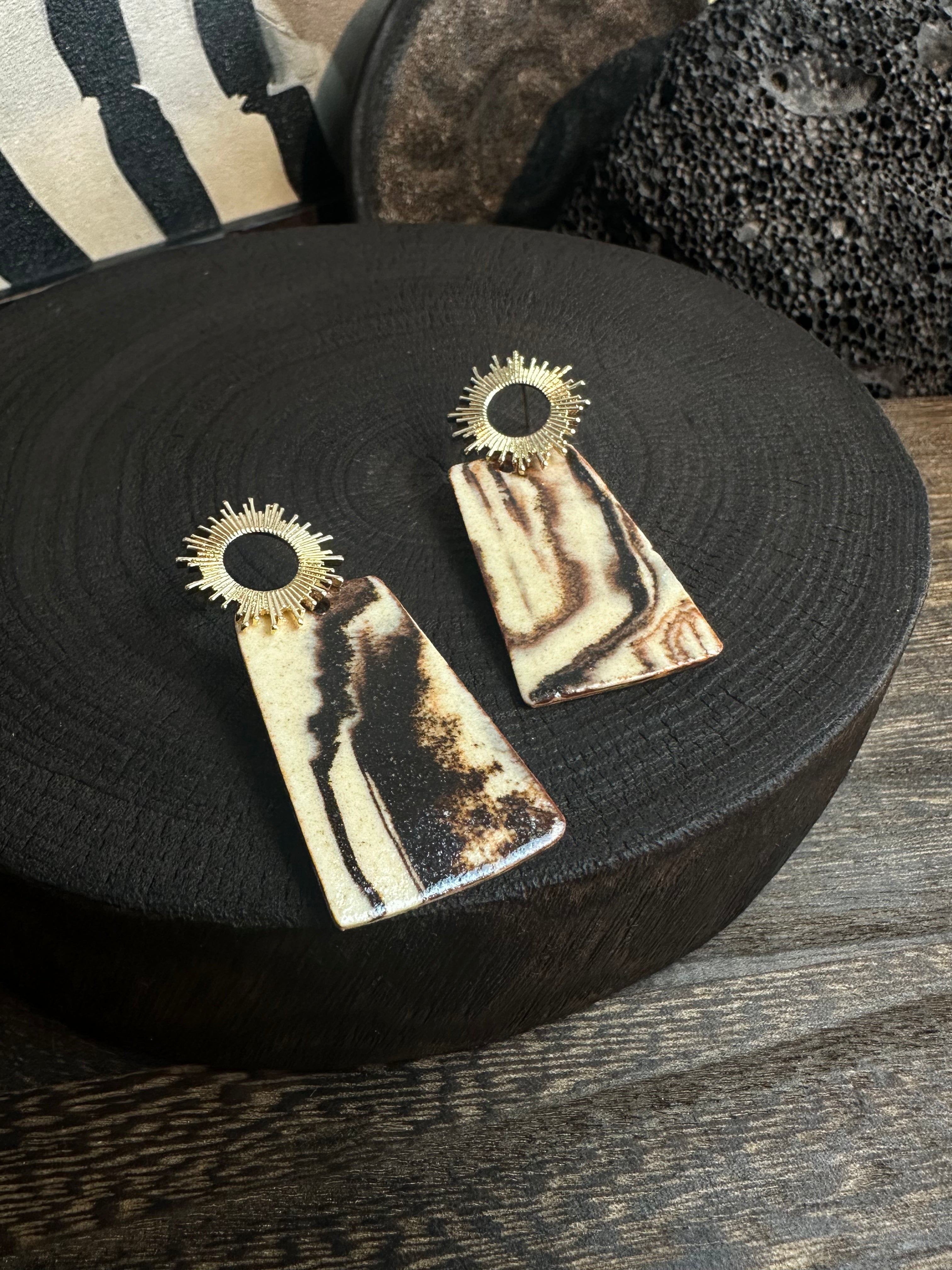 Artisan Nerikomi Ceramic Earrings – Gold Sunburst Drop